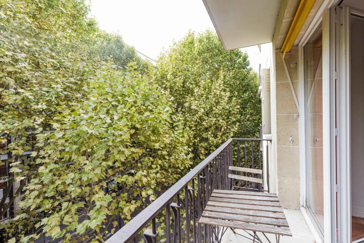 Appartement A Cosy Nest With A Balcony Near The Seine *
